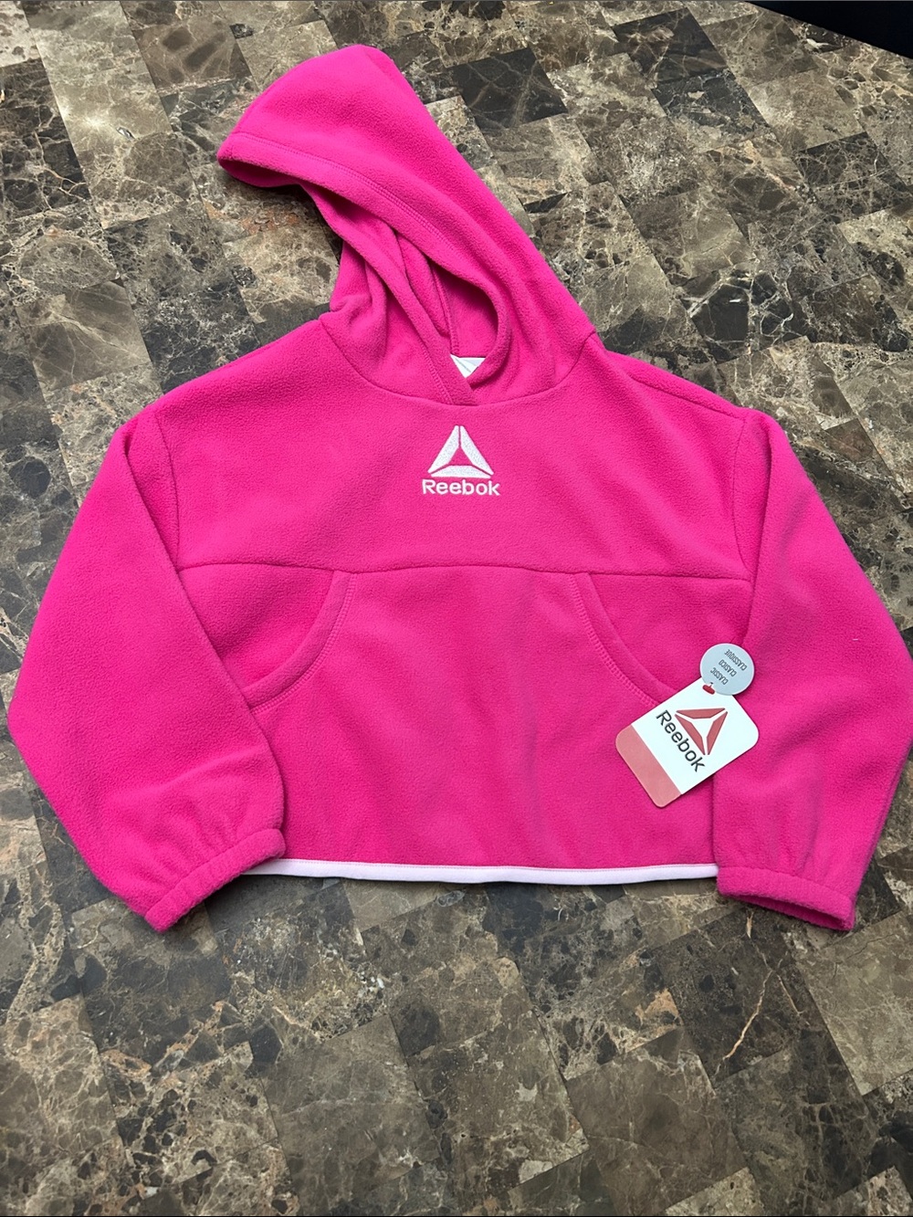 NWT 🆕 Reebok Girls' Hot Pink Fleece Hoodie with Front Pocket size 4/5 years
